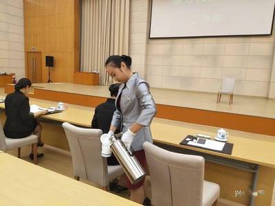 礼仪竞赛展风采 提升服务树品牌
